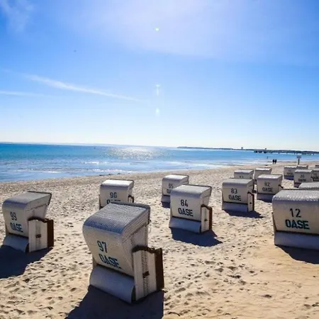 West Coast Apartment